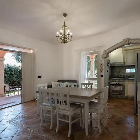 Appartement Ampia Con Piscina E Vista Per 12 Persone Olbia