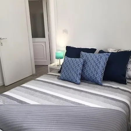 Ampia Con Piscina E Vista Per 12 Persone Olbia