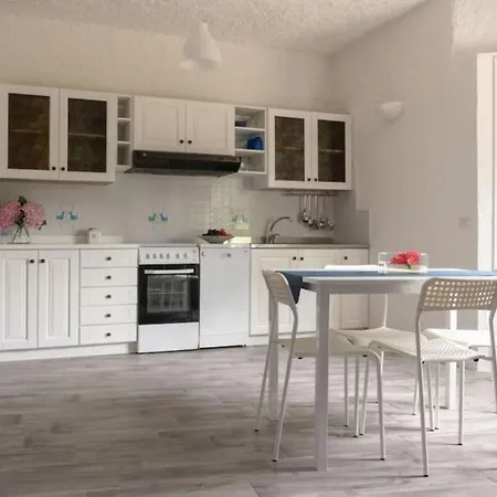 Ampia Con Piscina E Vista Per 12 Persone Appartement *